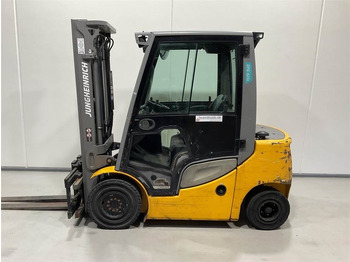 Dyzelinis krautuvas Jungheinrich DFG 425S: foto 3