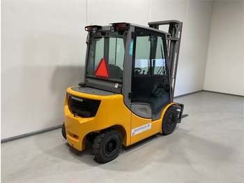 Dyzelinis krautuvas Jungheinrich DFG 425S: foto 2