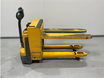 Padėklų krautuvas JUNGHEINRICH EJE