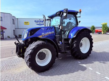 Traktorius NEW HOLLAND T7.245