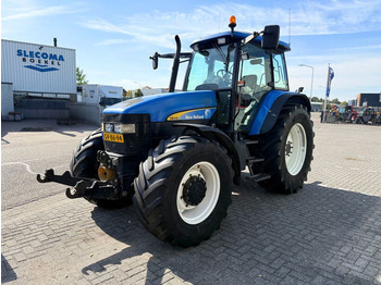 Traktorius NEW HOLLAND TM
