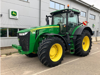Traktorius JOHN DEERE 8400