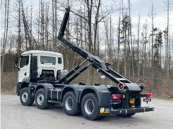 Hook-lift sunkvežimis, Sunkvežimis su kranu MAN TGS 35.470 8x4 Euro6e Hiab MultLift Abrollkipper: foto 4