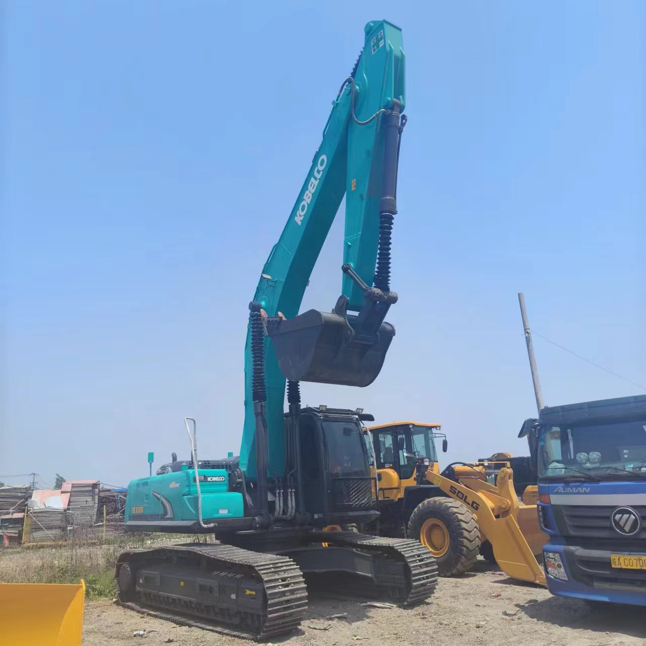 Vikšrinis ekskavatorius KOBELCO