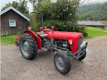 Traktorius MASSEY FERGUSON 1000 series
