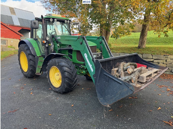 Traktorius JOHN DEERE 6530