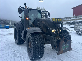 Traktorius VALTRA T254