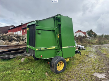 Pašarų tvarkymo technika JOHN DEERE