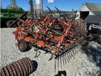Žemės dirbimo technika KVERNELAND