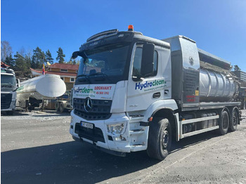 Asenizatorius MERCEDES-BENZ Arocs