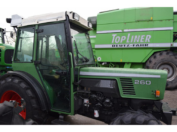 Traktorius su dideliu klirensu Fendt 260 V: foto 4