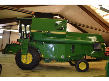 Derliaus nuėmimo kombainas JOHN DEERE