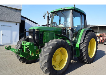 Traktorius JOHN DEERE 6010 Series