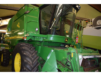 Derliaus nuėmimo kombainas JOHN DEERE