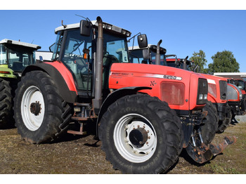 Traktorius MASSEY FERGUSON 8250