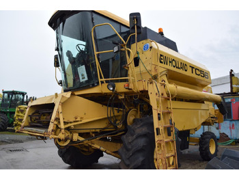 Derliaus nuėmimo kombainas NEW HOLLAND TC series