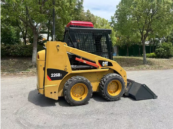 Mini krautuvas CATERPILLAR 226B3