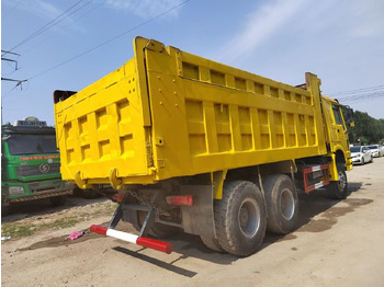 Savivartis sunkvežimis SINOTRUK HOWO