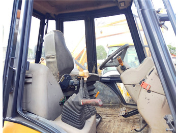Ekskavatorius-krautuvas JCB 4CX: foto 2