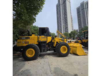 Ratinis krautuvas KOMATSU WA380