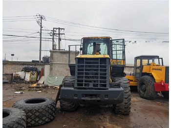 Ratinis krautuvas KOMATSU WA380