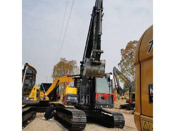Vikšrinis ekskavatorius Volvo EC140: foto 2