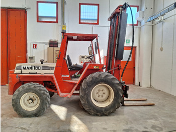 Krautuvas-visureigis MANITOU