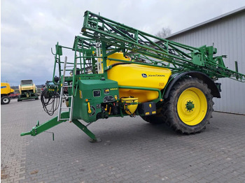 Prikabinamas purkštuvas JOHN DEERE