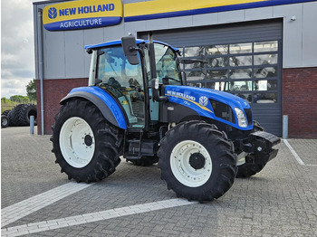 Traktorius NEW HOLLAND T5