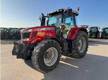 Traktorius MASSEY FERGUSON 6715