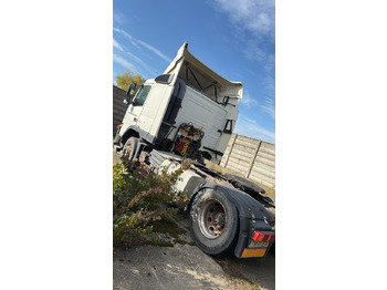 Vilkikas VOLVO FM42 Tractor Head: foto 5