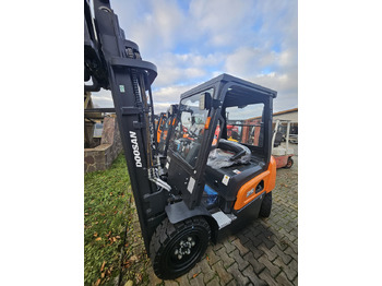 Doosan D30NXS lizingą Doosan D30NXS: foto 4