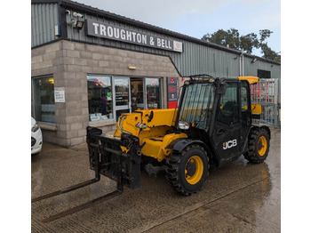 Teleskopinis krautuvas JCB