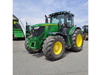 Traktorius JOHN DEERE 6230R