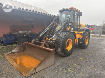 Ratinis krautuvas JCB