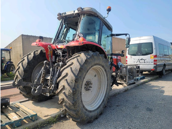 MASSEY FERGUSON 6455 lizingą MASSEY FERGUSON 6455: foto 4 MASSEY FERGUSON 6455 lizingą MASSEY FERGUSON 6455: foto 4