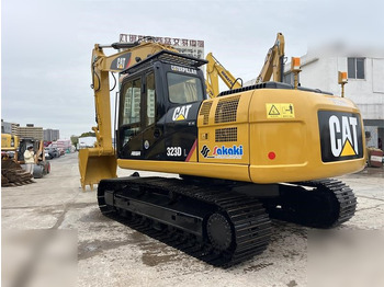 Vikšrinis ekskavatorius CATERPILLAR 323DL: foto 5