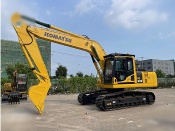 Vikšrinis ekskavatorius KOMATSU PC220-8