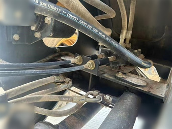 Ratinis krautuvas LIUGONG 835H: foto 5