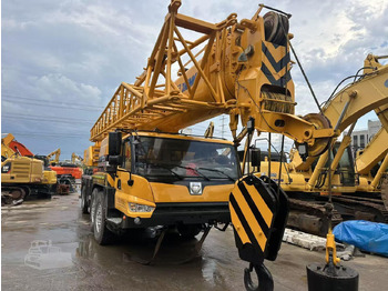Visureigis kranas XCMG XCT80