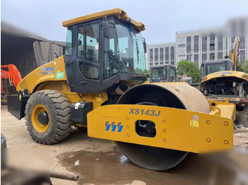 Kompaktorius XCMG XS143J
