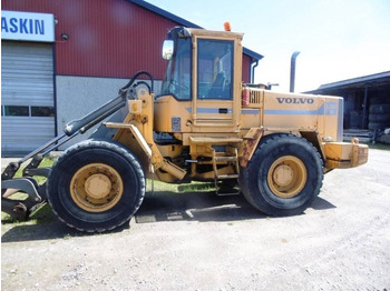 Ratinis krautuvas VOLVO L90