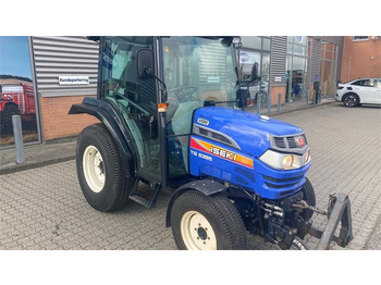 Komunalinis traktorius ISEKI