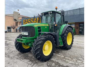 Traktorius JOHN DEERE 6930
