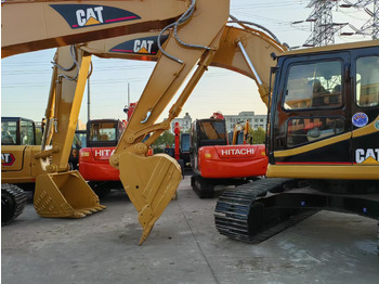 Vikšrinis ekskavatorius CATERPILLAR 320B
