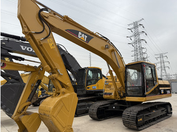 Vikšrinis ekskavatorius CATERPILLAR 320B