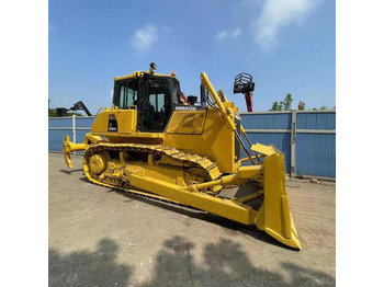 Buldozeris KOMATSU D65