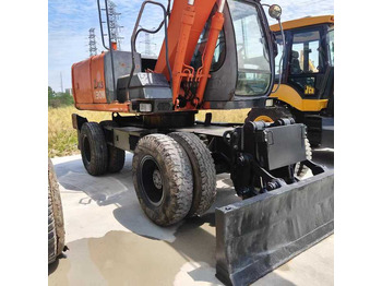 Ekskavatorius HITACHI ZX130W