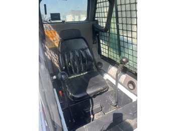 Mini krautuvas BOBCAT S160: foto 4