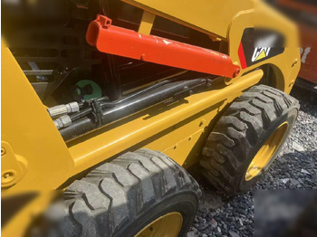 Mini krautuvas CATERPILLAR 226B3: foto 3